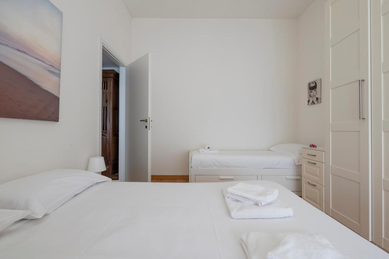 Luxury Flat Between Navigli And Duomo - Sambuco Milán Exteriér fotografie